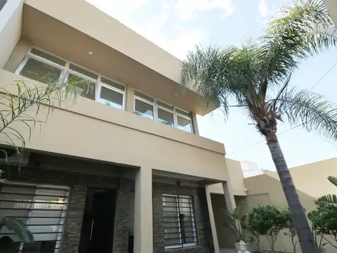 Venta oficina depósito cochera terraza martinez