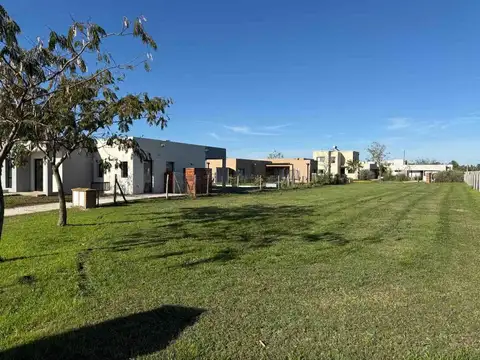 Venta lote santa emilia pilar del este
