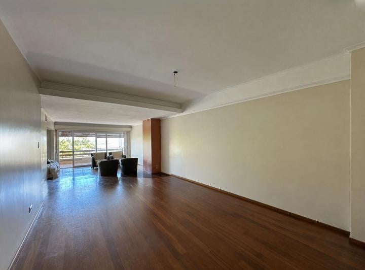 Departamento · 294m² · 7 Ambientes · 1 Cochera