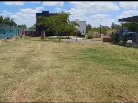 Lote en venta en santa emilia, pilar del este