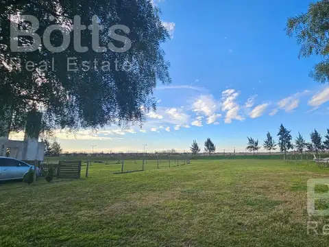 Lote en venta en el barrio de san sebastian, área 10.