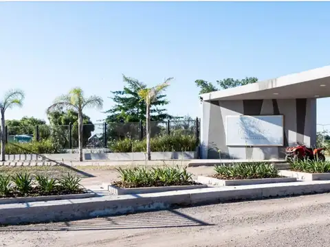 Venta lote central barrio cerrado los juncos luján
