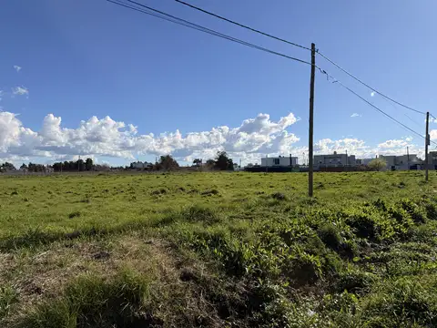 Lote en venta zona don carlos, 135 esq 510