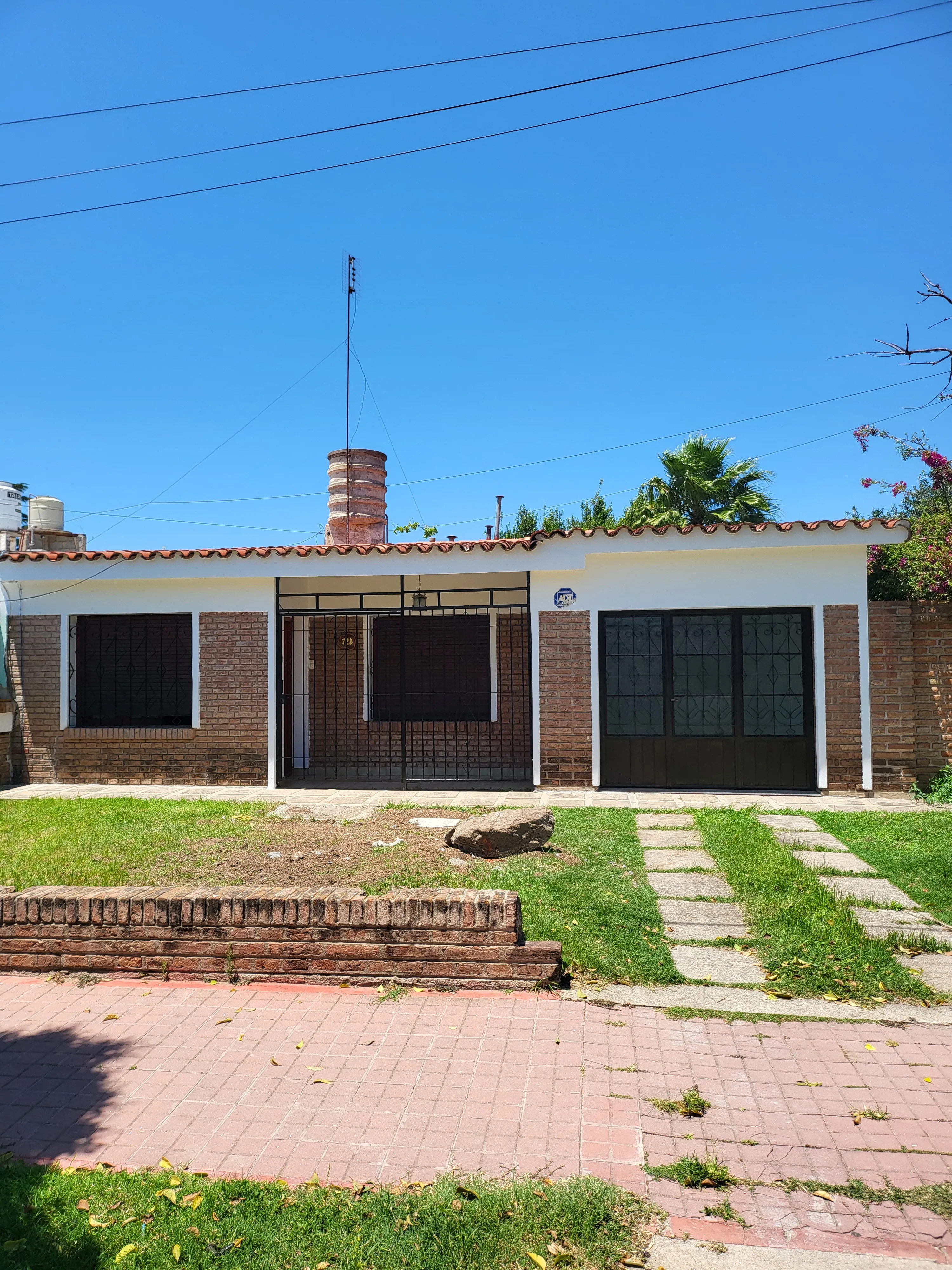 ALQUILO CASA MARQUES DE SOBREMONTE