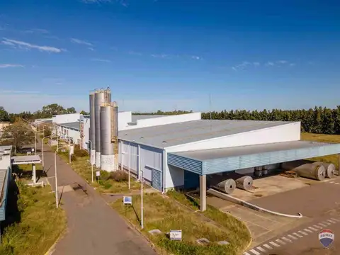 Venta nave industrial en parque industrial campana