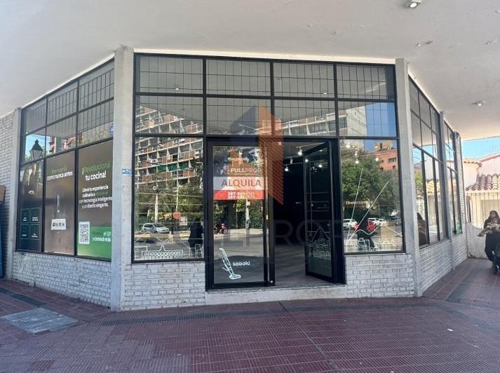 Local comercial · 146m²