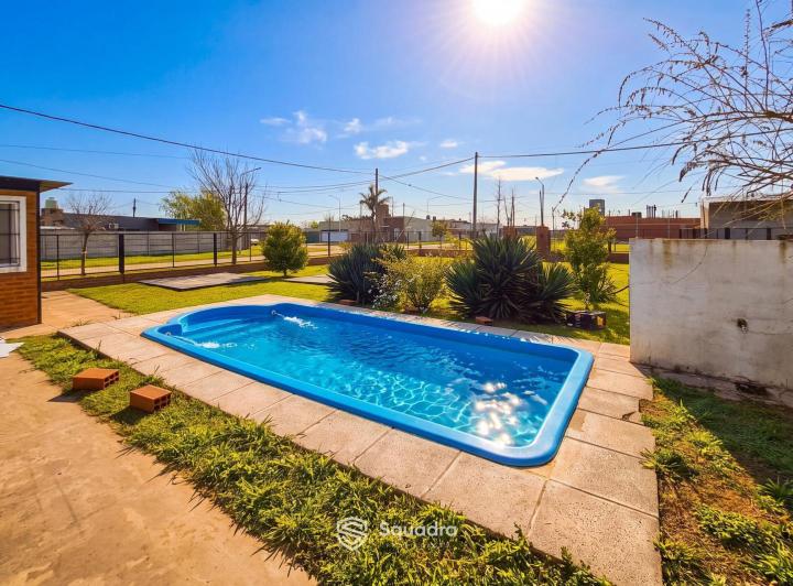 Casa · 450m² · 3 Ambientes · 1 Cochera