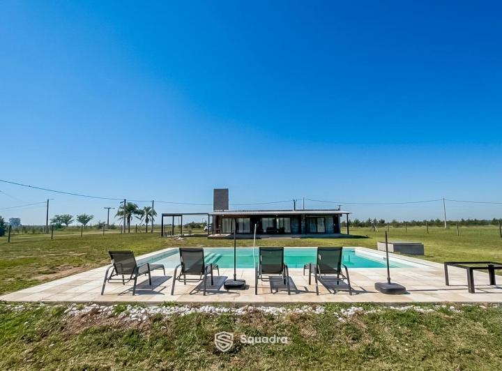 Casa · 150m² · 4 Ambientes · 4 Cocheras