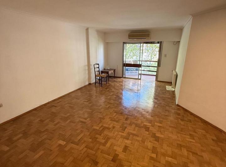 Departamento · 145m² · 5 Ambientes · 1 Cochera