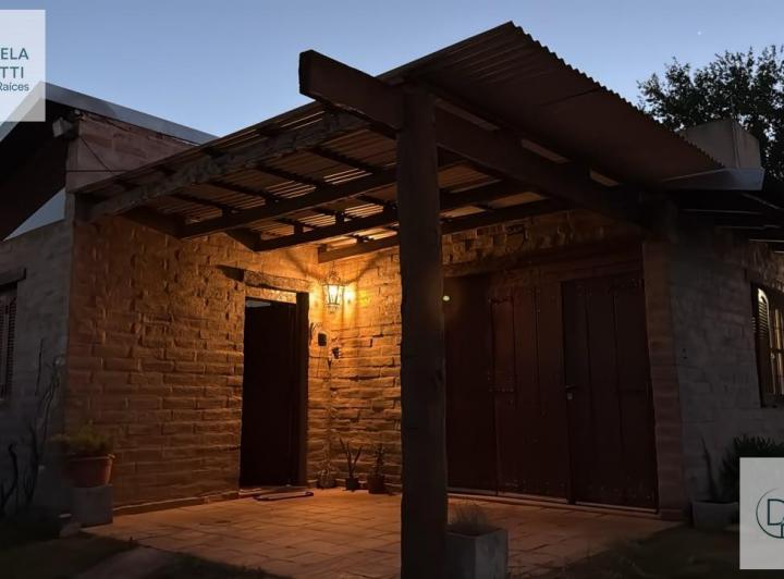 Casa · 150m² · 6 Ambientes · 1 Cochera
