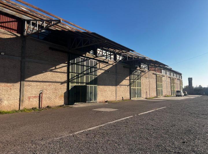 Bodega-Galpón · 2000m² · 1 Cochera