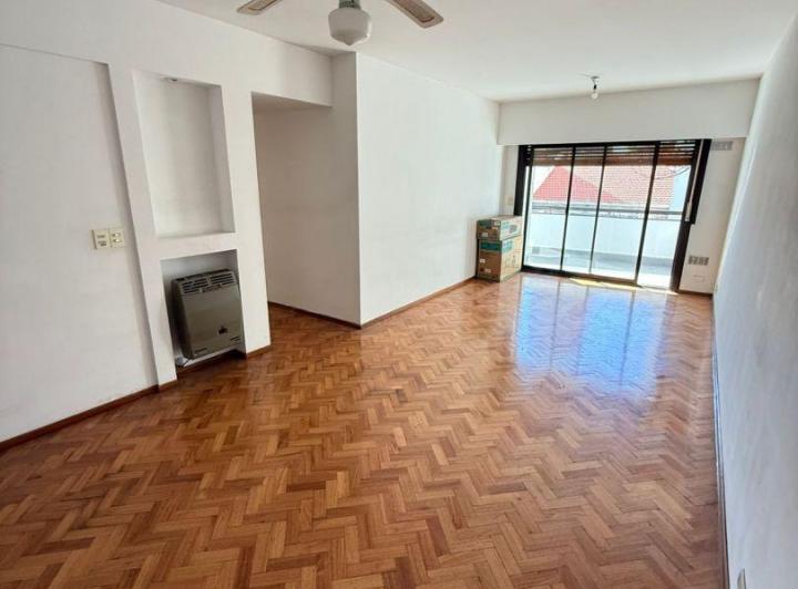 Departamento · 77m² · 3 Ambientes · 1 Cochera