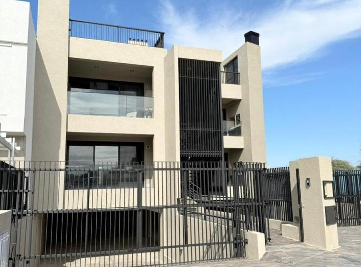 Departamento · 130m² · 2 Dormitorios · 2 Cocheras