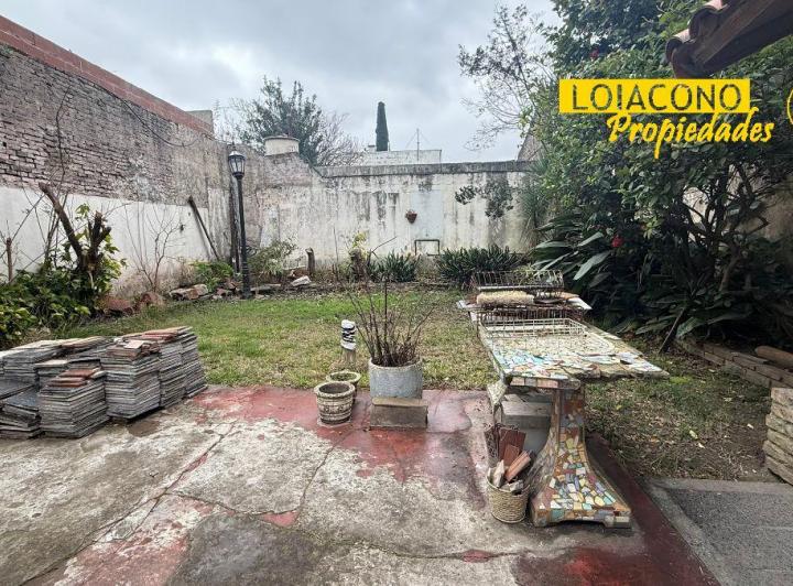 Casa · 200m² · 4 Ambientes · 2 Cocheras