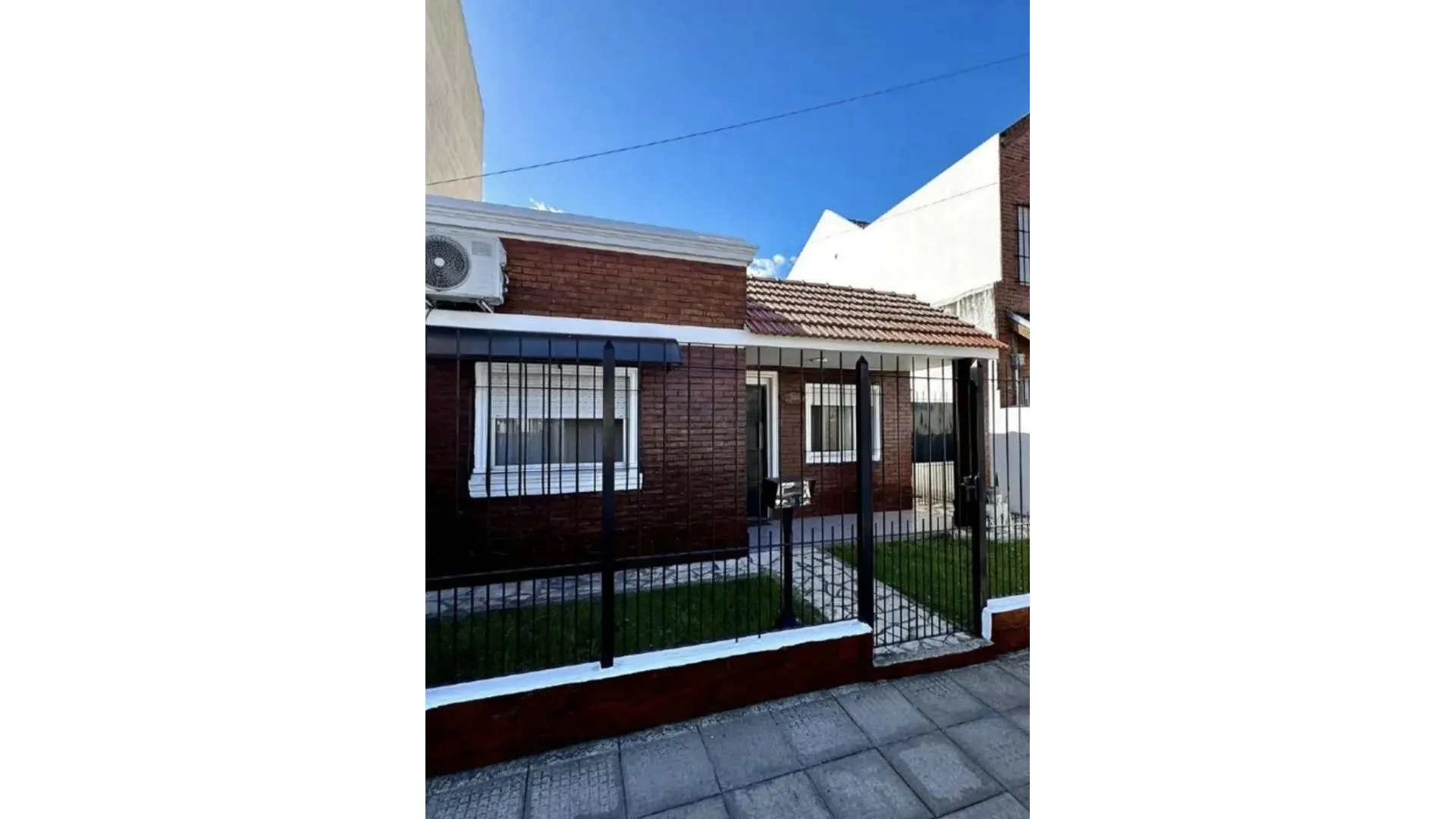 CASA 3 AMBIENTES EN EXCELENTE ZONA DE PADUA