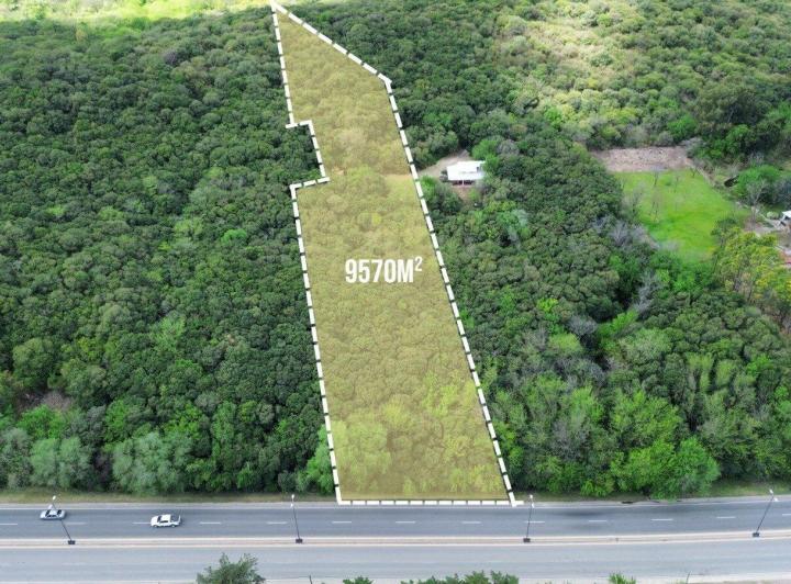 Terreno · 9570m²