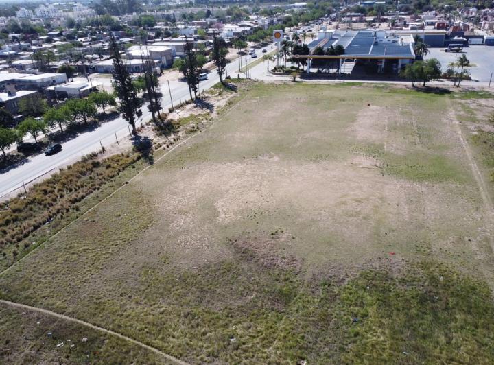 Terreno · 14300m²