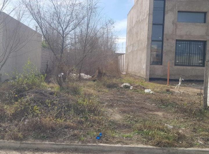 Terreno · 180m²