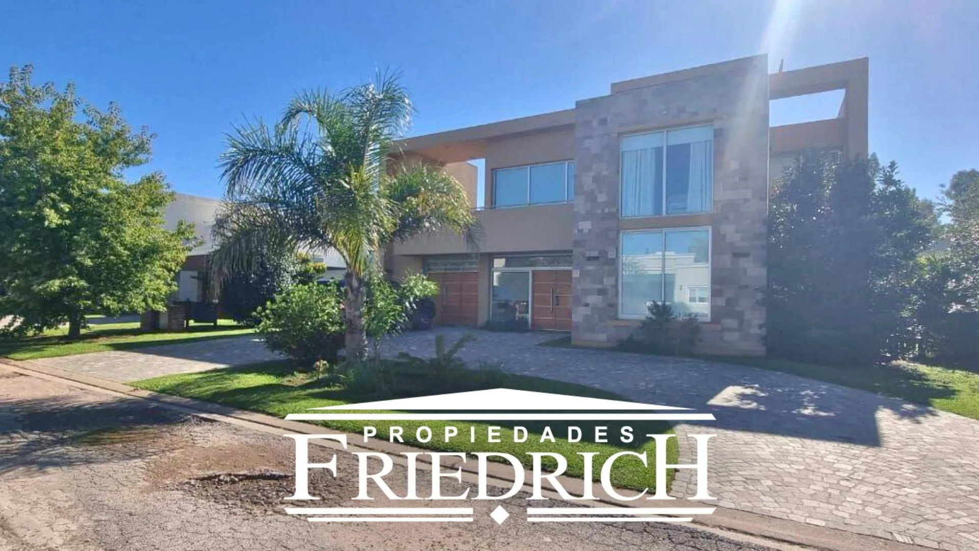 Casa en Venta - Weston Barrio Privado Imperdible !!!