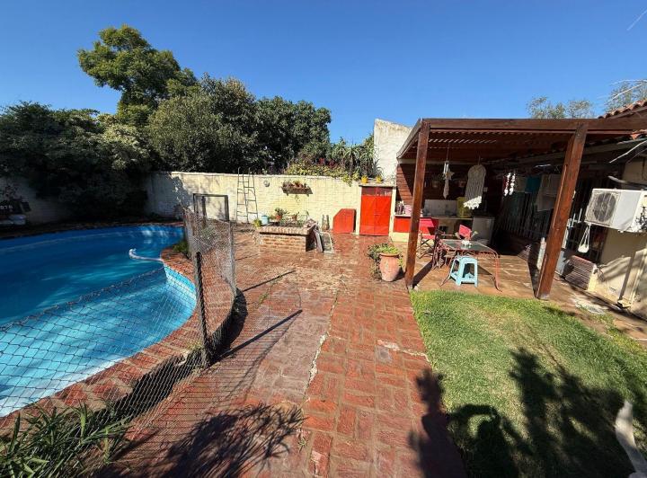 Casa · 112m² · 3 Ambientes · 1 Cochera