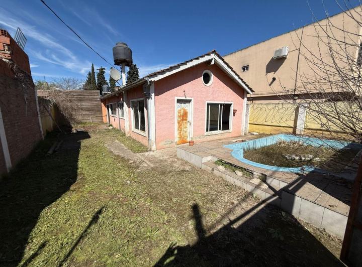 Casa · 70m² · 3 Ambientes · 1 Cochera