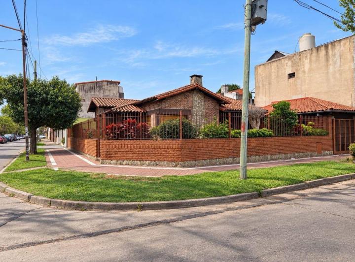 PH · 127m² · 4 Ambientes · 1 Cochera
