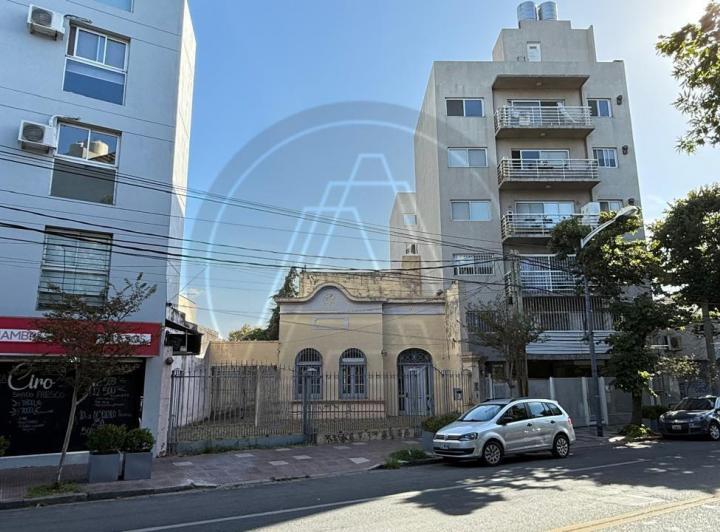 Local comercial · 250m²