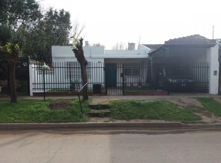 Casa · 100m² · 3 Ambientes · 1 Cochera