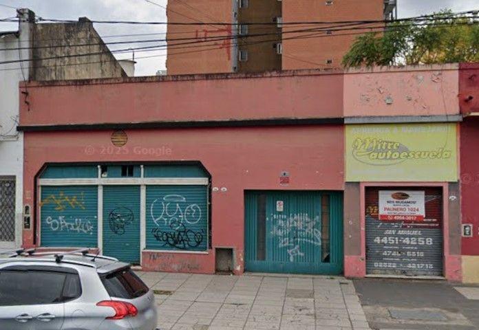 Local comercial · 230m² · 1 Cochera