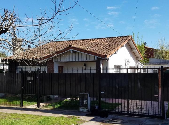 Casa · 130m² · 5 Ambientes