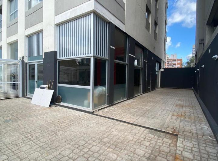Local comercial · 90m²