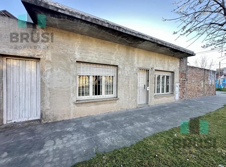 Casa · 140m² · 3 Ambientes · 1 Cochera