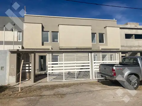 Casa en Venta en Neuquén, Confluencia