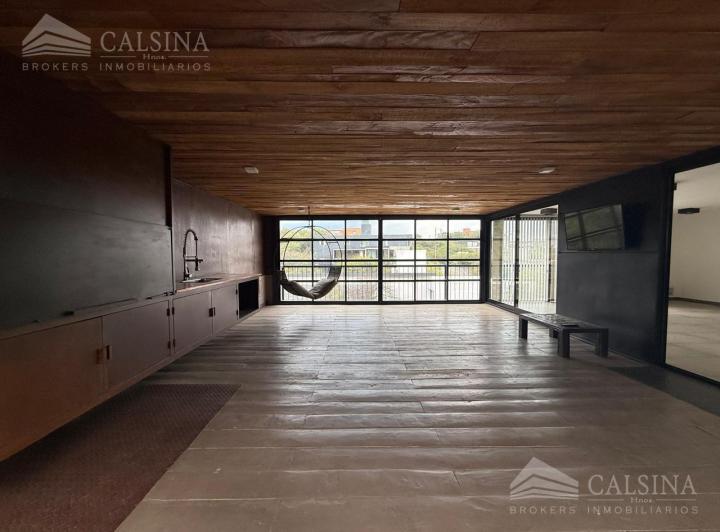 Casa · 530m² · 3 Dormitorios · 2 Cocheras