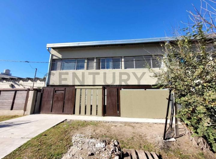 Casa · 136m² · 5 Ambientes · 1 Cochera