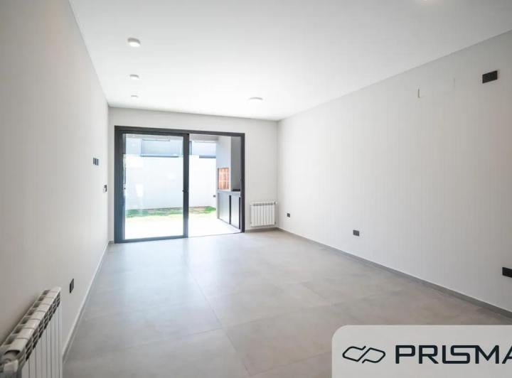 Casa · 127m² · 4 Ambientes · 1 Cochera