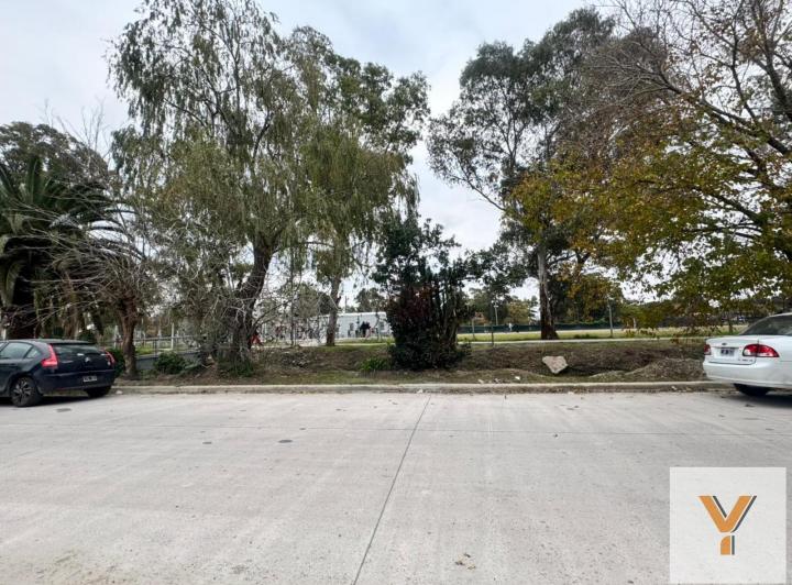 Terreno · 137m²