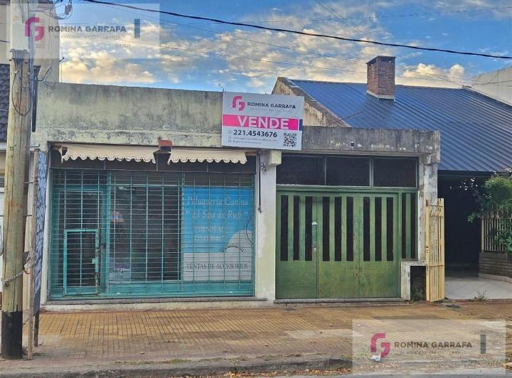 Local comercial · 243m² · 1 Ambiente · 1 Cochera