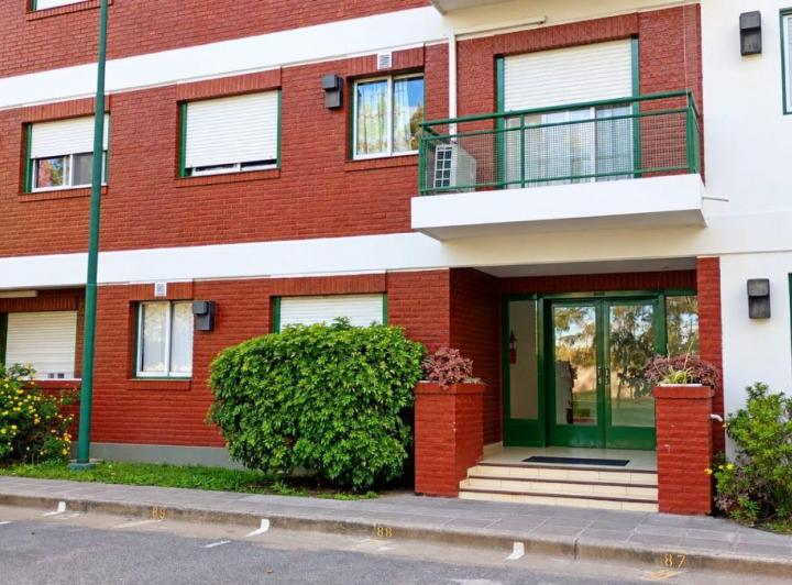Departamento · 47m² · 2 Ambientes · 1 Cochera