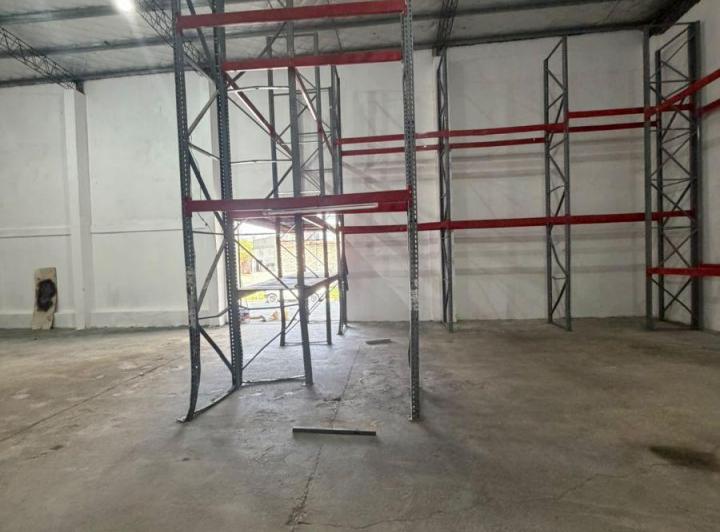 Bodega-Galpón · 206m²