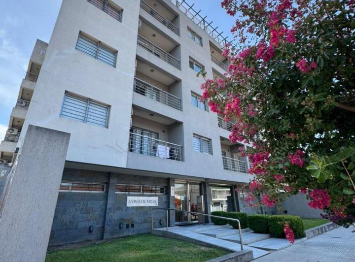 Departamento · 60m² · 2 Ambientes · 1 Cochera