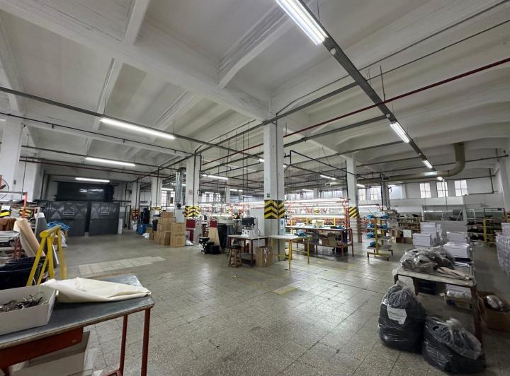 Depósito · 2470m²