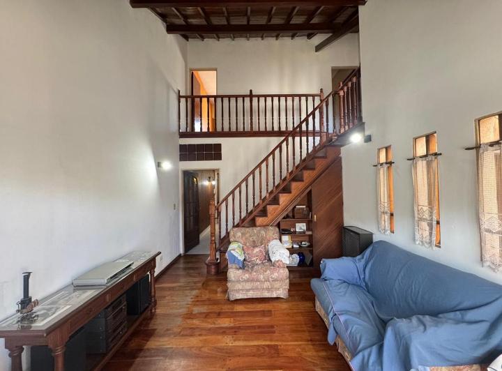 Casa · 113m² · 3 Ambientes · 2 Cocheras