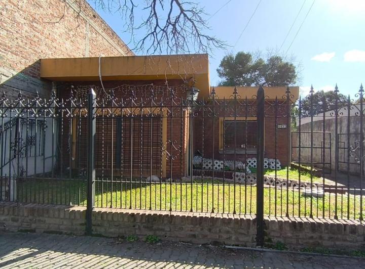 Casa · 110m² · 2 Dormitorios
