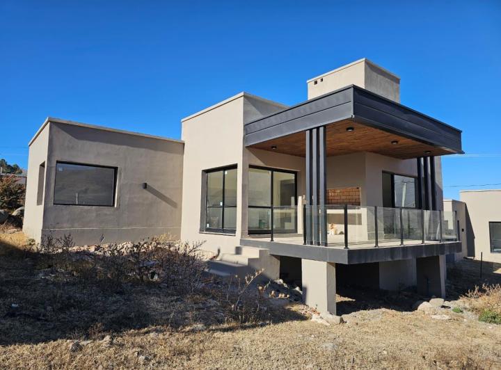 Casa · 110m² · 5 Ambientes