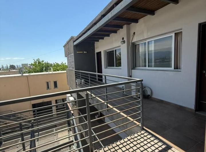 Departamento · 55m² · 4 Ambientes · 1 Cochera