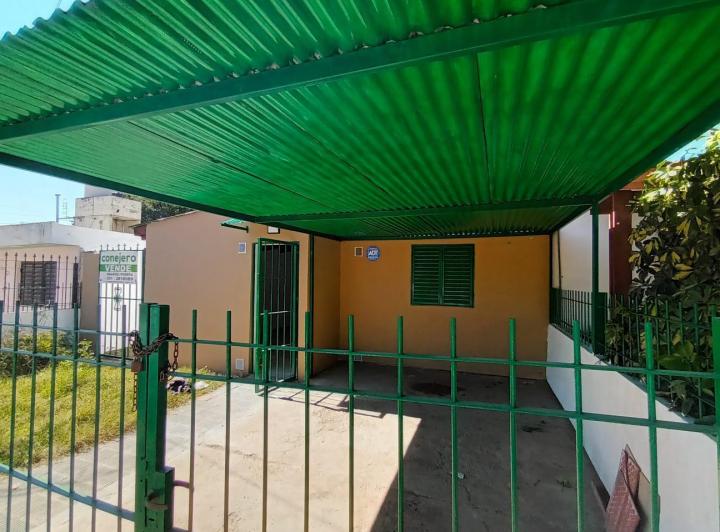 Casa · 75m² · 4 Ambientes · 1 Cochera