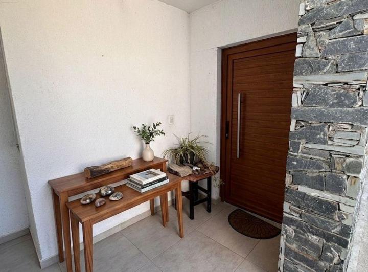 Casa · 170m² · 5 Ambientes · 2 Cocheras
