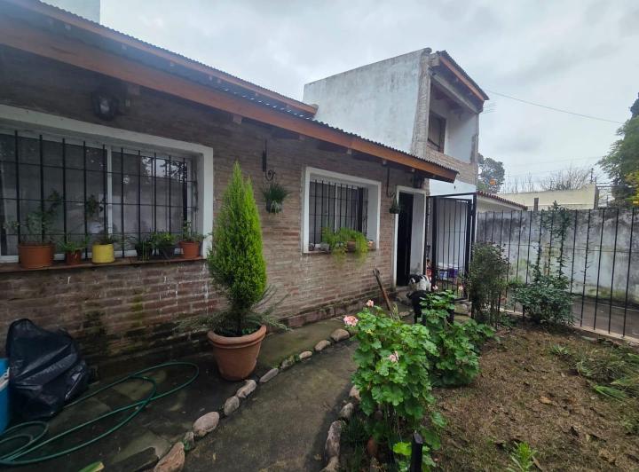 Casa · 250m² · 1 Ambiente