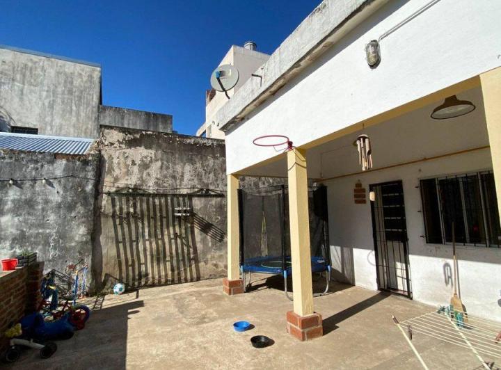 Casa · 107m² · 3 Ambientes · 2 Cocheras